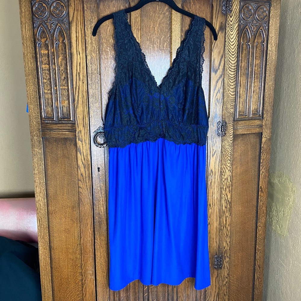 Royal blue and black lacy camisole sleep dress